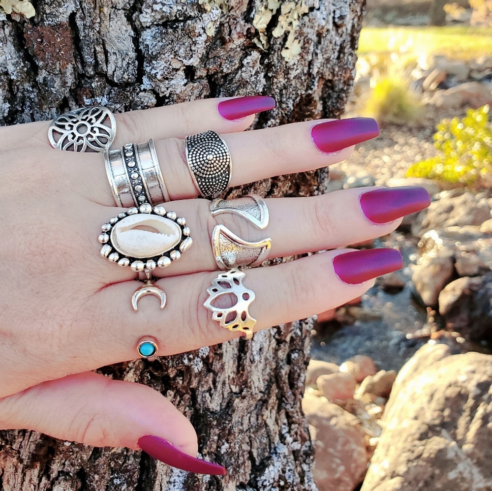 2/$20🌼 Boho Shell Silvertone Ring Set NWOT - Picture 4 of 6